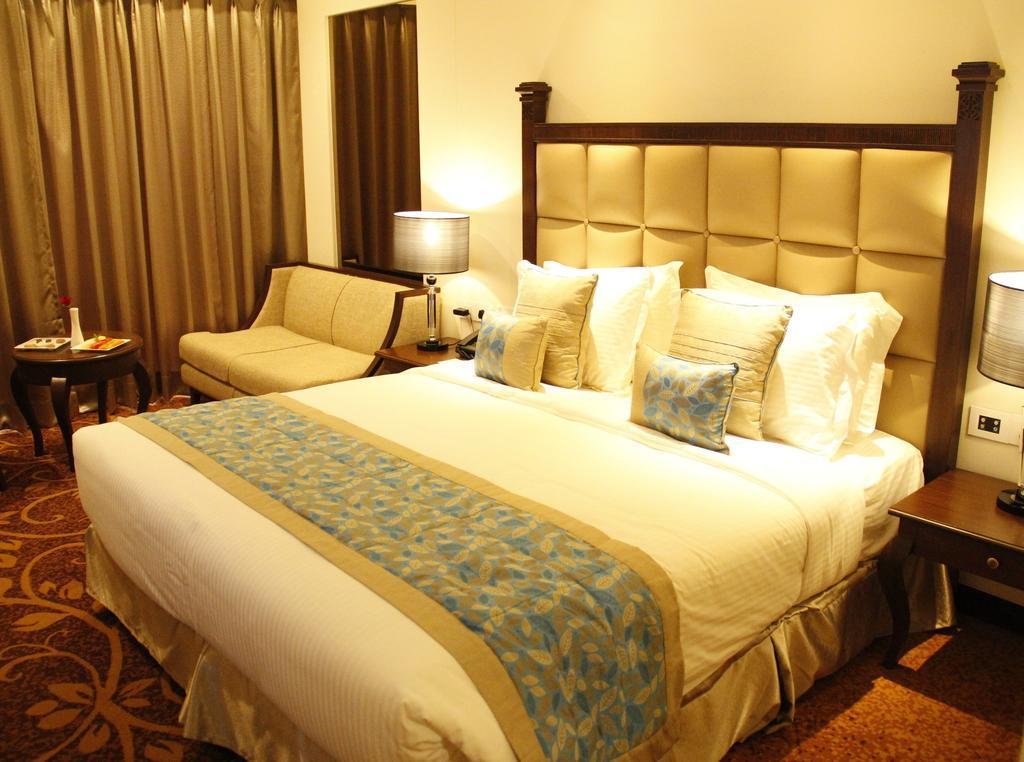 Country Inn & Suites By Radisson, باثيندا المظهر الخارجي الصورة