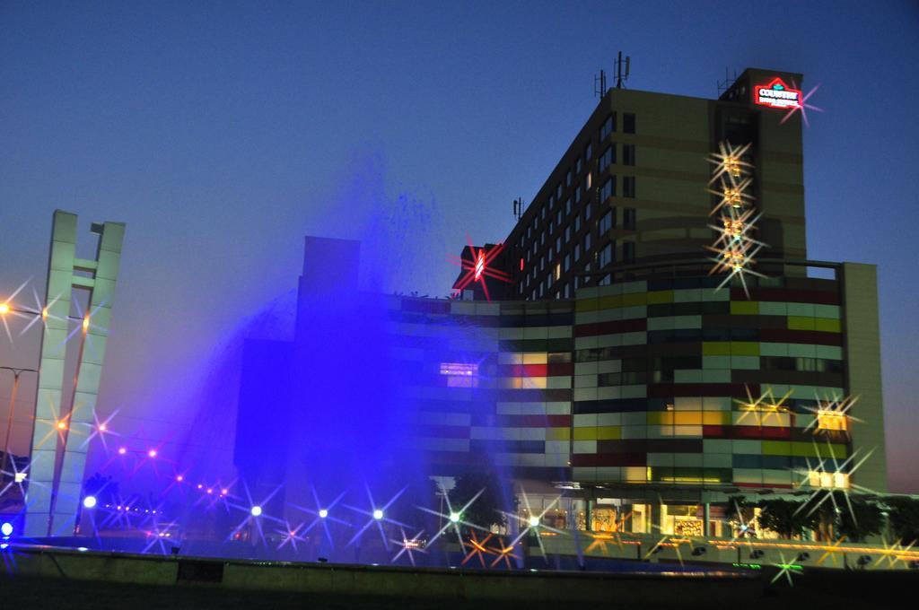 Country Inn & Suites By Radisson, باثيندا المظهر الخارجي الصورة