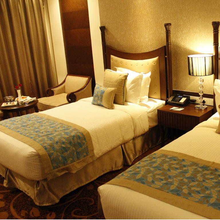 Country Inn & Suites By Radisson, باثيندا الغرفة الصورة