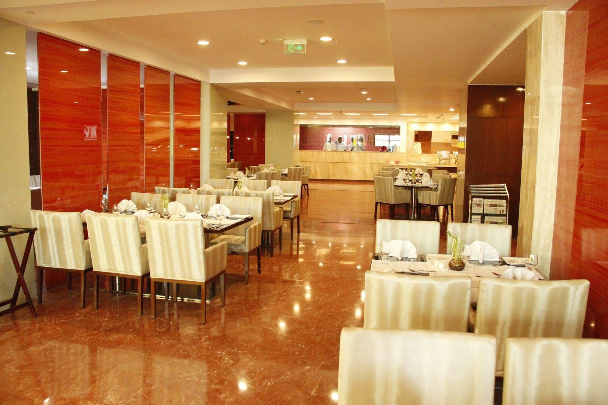 Country Inn & Suites By Radisson, باثيندا المظهر الخارجي الصورة