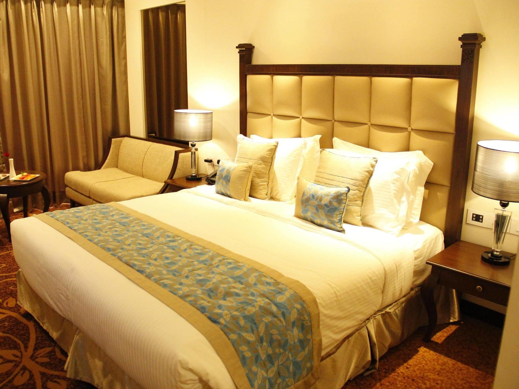 Country Inn & Suites By Radisson, باثيندا المظهر الخارجي الصورة